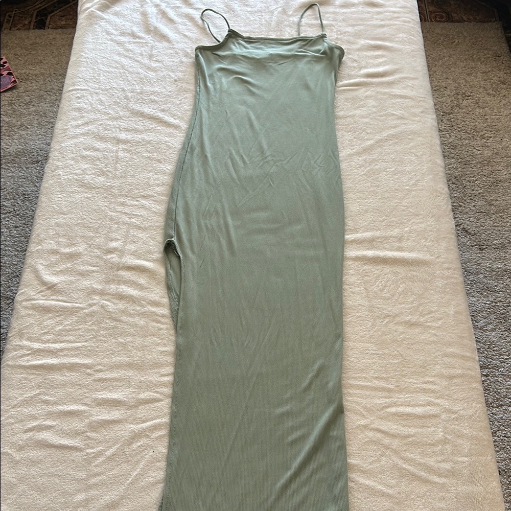 Elegant Green Maxi Dress